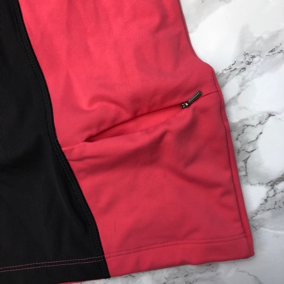 Lucy Sculpted Power Tank - Picture 6 of 6